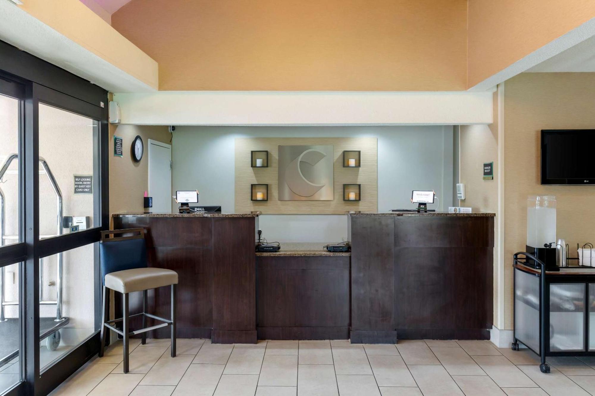 Comfort Inn University Durham - Chapel Hill Buitenkant foto