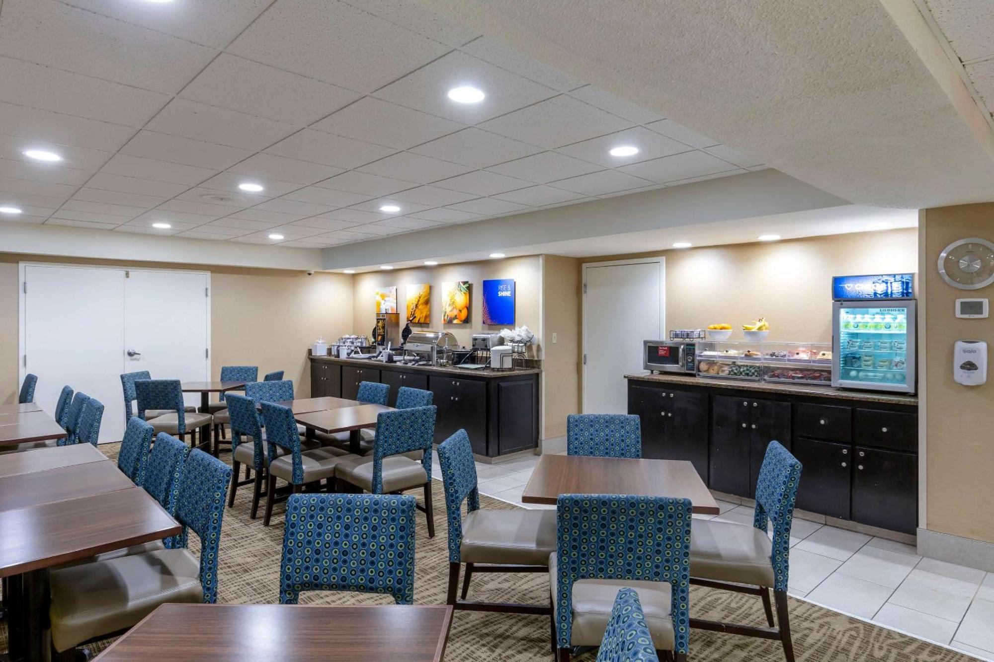 Comfort Inn University Durham - Chapel Hill Buitenkant foto