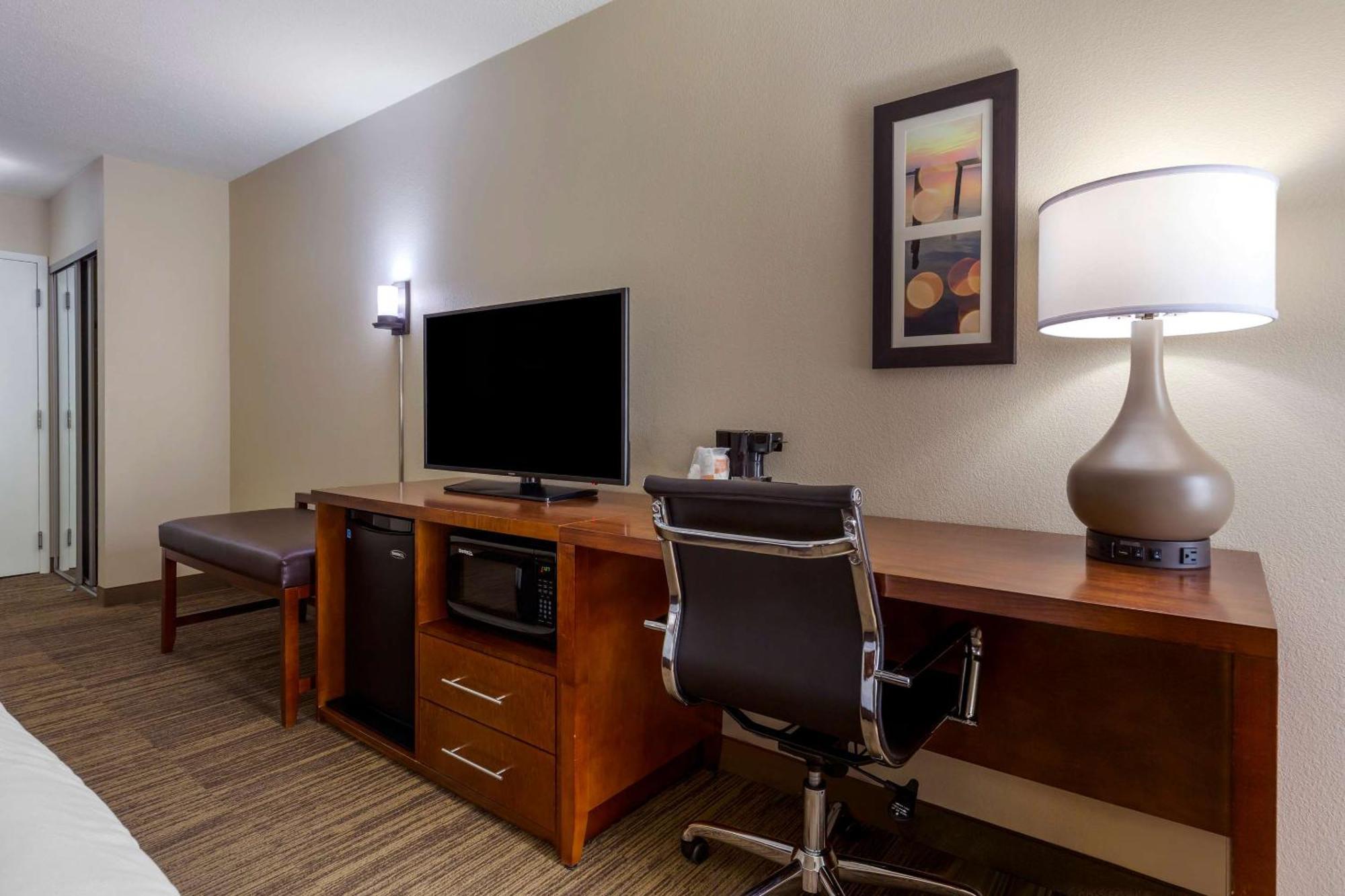 Comfort Inn University Durham - Chapel Hill Buitenkant foto