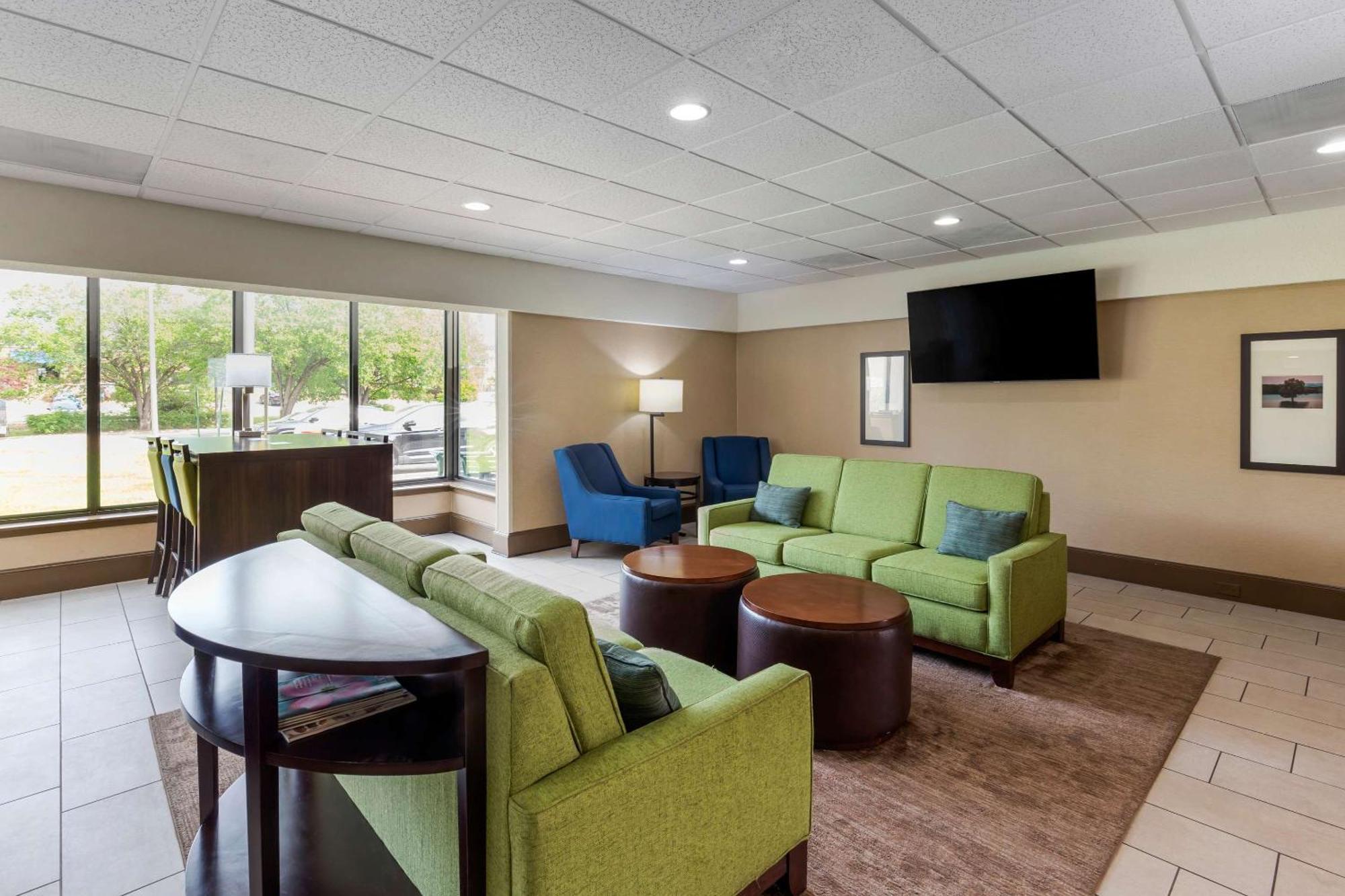 Comfort Inn University Durham - Chapel Hill Buitenkant foto